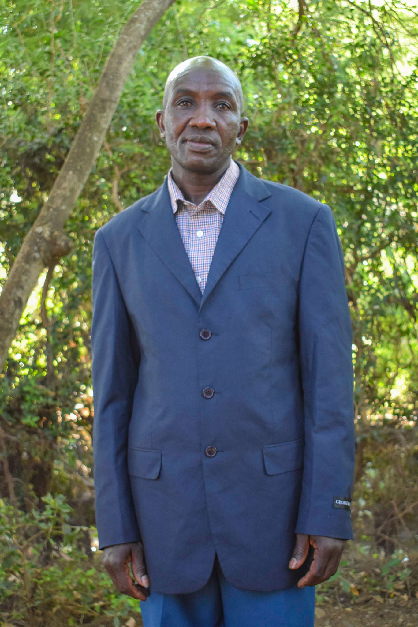 Pastor Njari